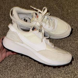 Cream Woman’s Nike Sneakers- Size 7